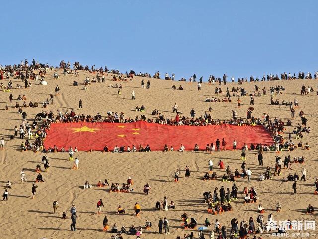 甘肃文旅“双节”热度飙升：订单增长超三成，特色活动与沉浸体验引领热潮