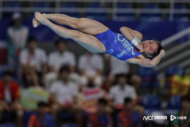 多图直击广东“梦之队”零失误夺十五运会跳水首金