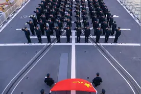 “如果战争真的爆发，你怕吗？”南昌舰“95后”女操舵手这样回答图片
