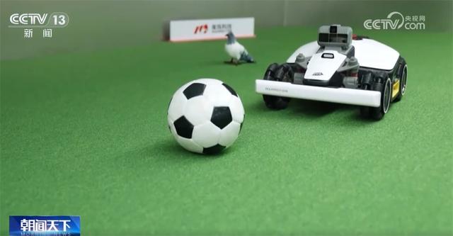 一双“灵巧手”实现突破折射机器人产业崛起 “中国智造”展现“新”活力