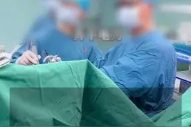 云南一医院医生手术中玩梗引争议，院方回应：为缓解医务人员工作压力图片