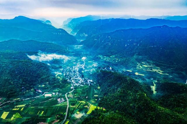 “红旗井”滋润卫辉小山村，秋日田园风光美