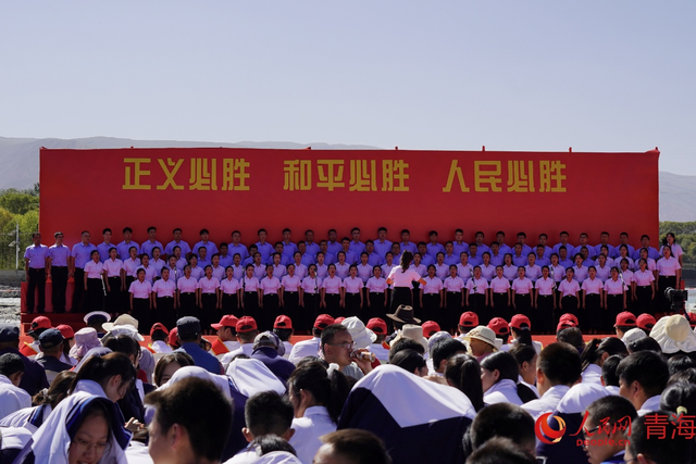 黄河大合唱响彻贵德 1600余人用歌声传承红色基因