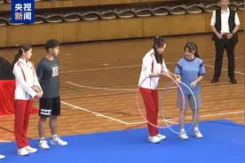 总台现场报道丨奥运健儿与澳门青少年运动员近距离交流图片