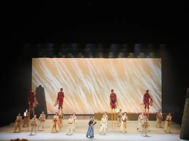 “壮美广西 浪漫北部湾”——2025年广西精品剧目巡演暨文化旅游宣传推介活动走进西宁