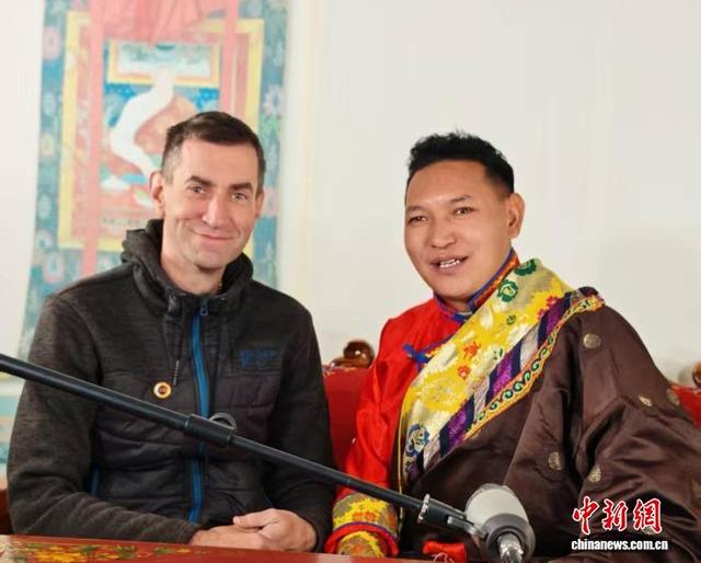 一位留学生的高原生活：用标准藏语赞叹西藏