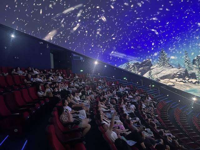 山东科技馆暑期火爆出圈，百万人次感受科学魅力！