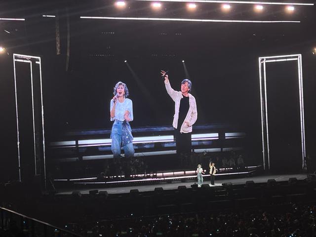 林子祥叶蒨文成都合体开唱