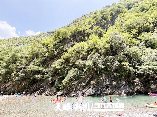 桐梓水银河：峡谷漂流引客来 旅游打开致富门