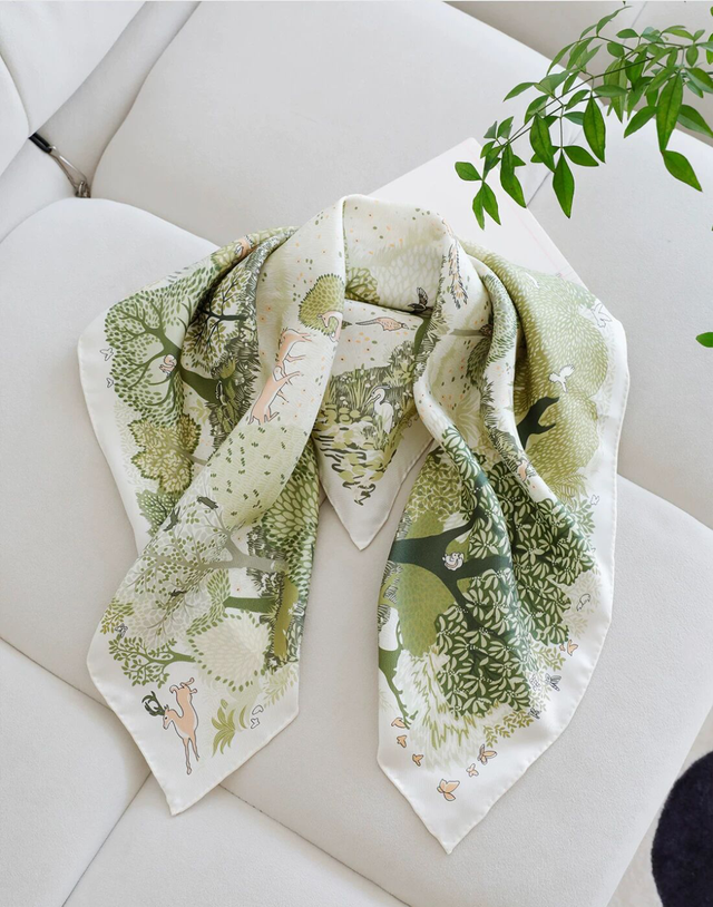 用一条丝巾，把百元单品穿出千元效果