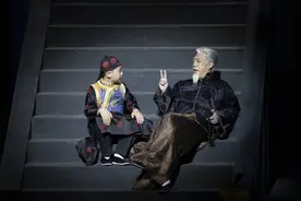 72集改成三小时，话剧《大宅门》成型靠一个“画面”｜揭秘图片