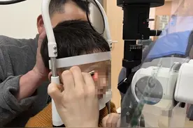 502粘住4岁男孩眼皮急坏家长，眼科医生教授“黄金一分钟”处理法图片