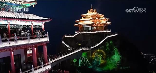 9天旅游总收入突破百亿 千年古城以创意为“核”唤醒文旅新活力