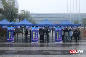 湖汽职院单招“火热”开考 6500余人竞逐3500个录取名额图片