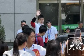 孙杨归来！直言重回赛场夺冠是对自己四年来最好的回报图片