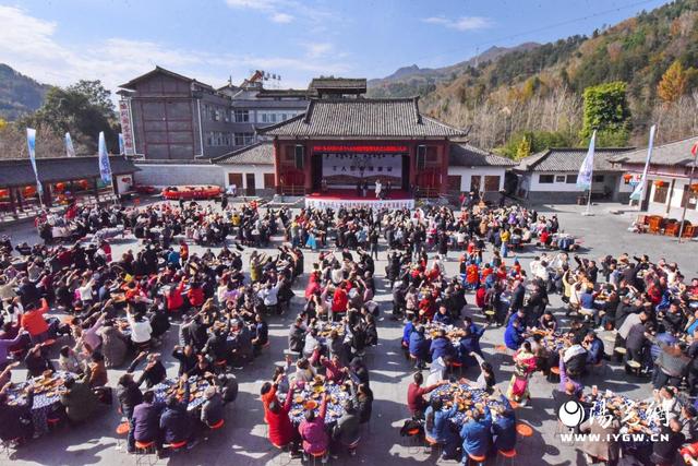 中国·青木川第八届千人百桌辅唐宴开席 非遗与羌年共绘文旅新图