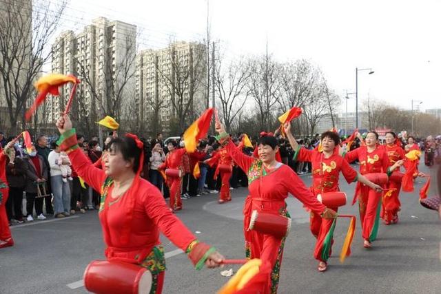 传统社火邂逅“赛博”童趣，九曲黄河万里情上演文化盛宴