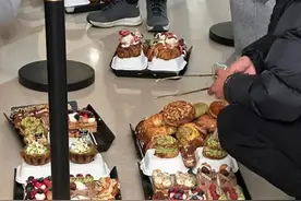 游走在灰色地带的食品代购：面包就地分装、包装无标识图片
