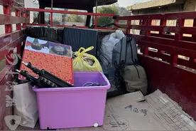 遭遇3次弃养后，他被七旬拾荒老人收养，养父生前嘱托：去找亲生父母图片