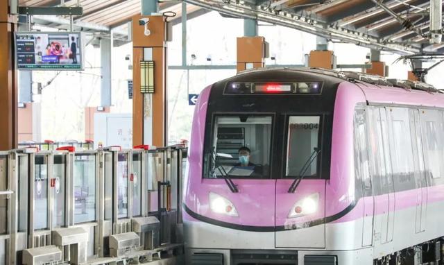 跟着“苏超”去读城｜镇江VS南京：山水诗城与十朝都会的时空对话