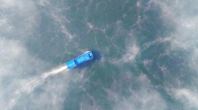 贵阳观山湖:冬日暖阳破云海 潋滟湖光映朝霞