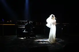 “520”当天，武汉“海上钢琴师”景点试运，可吃小龙虾、听音乐，人均消费150元图片