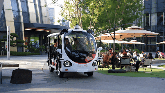 2025世界动力电池大会丨人形机器人、无人售卖太空舱……“宜宾芯”解锁AI生活！