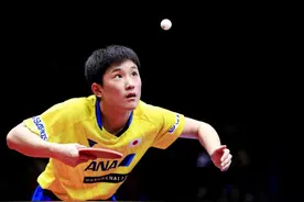 完败出局！张本智和0比3不敌F-勒布伦，止步沙特大满贯16强图片