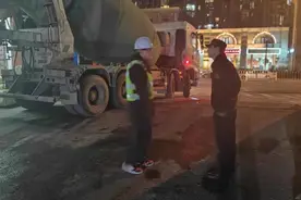 北京朝阳区劲松街道综合行政执法队整治夜间施工扰民图片