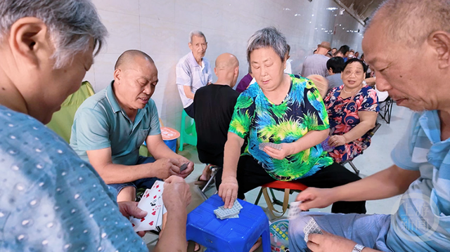 免费WiFi+茶水+空调感！巴南防空洞纳凉点成市民“避暑胜地”