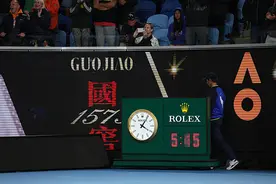 职业网球赛深夜比赛将减少 呵护球员球迷图片