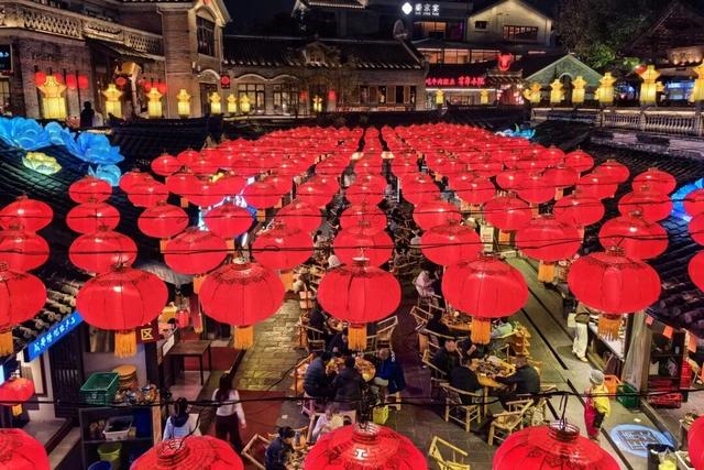 成都灯会集体官宣，期待值拉满~