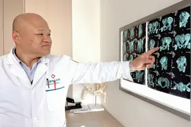 多发性骨折命悬一线 昆明骨科医院多学科协作逆转“生死”图片