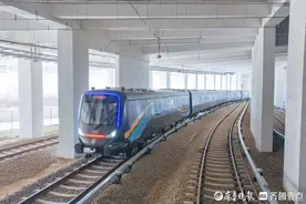 更轻、更强、更节能、更稳更舒适，全球首列碳纤维地铁列车上线图片