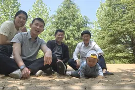 “荣誉属于四千户家人！”青岛姜波家庭获评“全国文明家庭”图片