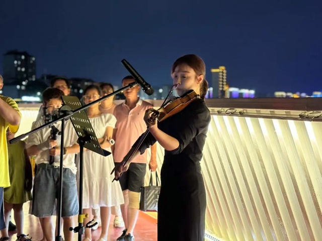第四届网红打卡地 | 灯光璀璨——延吉滨河云廊