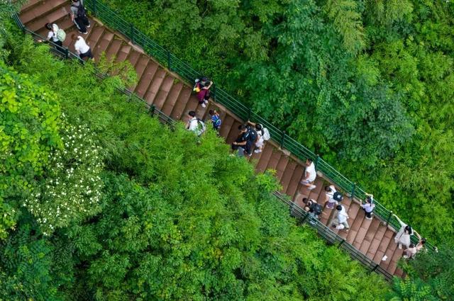 国庆不宅家！瓦屋山热闹非凡开启FUN游模式！