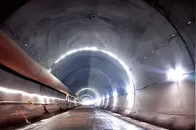 雄忻高铁首座超3000米隧道，顺利贯通！图片