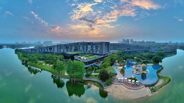 松山湖的夏天：热是真的热，火是真的“火”