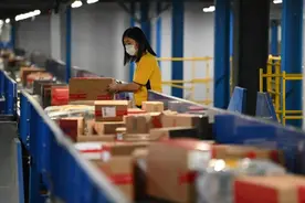 快递员擅自将快递放代收点，丢了谁来担责？​图片