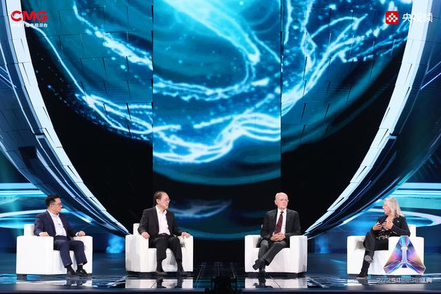 就在今晚央视一套，《2025中国·AI盛典》带你领略科技奇观