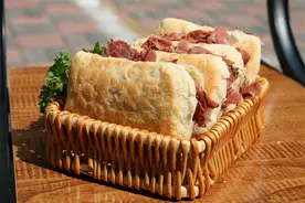 大河之北·河北非遗文化解读 美食篇｜驴肉火烧：方圆交响图片