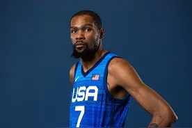 史上仅有两人获得过三枚奥运篮球金牌——杜兰特和安东尼图片