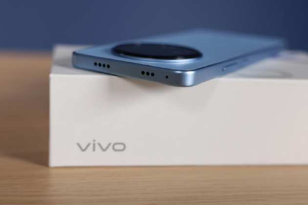 vivo Y500上手：大电池与好手感兼得，一款均衡的千元手机