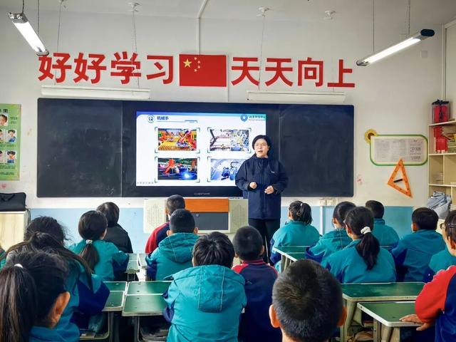 京津冀优质科普资源走进桥西，点燃青少年科学梦想