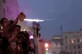 看完演唱会，多少手机摄像头被激光“烧”了？图片