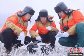 （新春走基层）山西晋城：500千伏线路除冰记图片