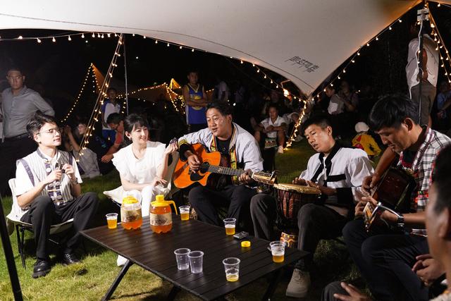 国庆去秘境怒江！千人手抓饭、冲咖啡创意赛……这场文化周太会玩