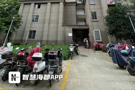 福州又一小区电梯钢丝绳磨损严重，现已停用！居民急盼修复图片