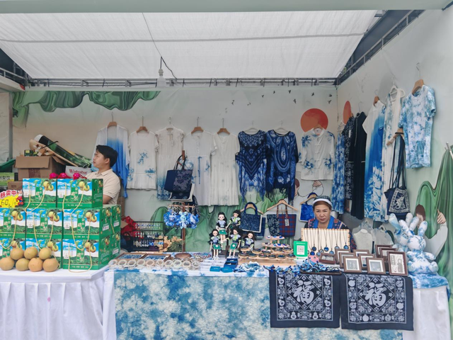 美景＋美食！花溪公园“2025爽爽贵阳・花溪之夏美食节”开街